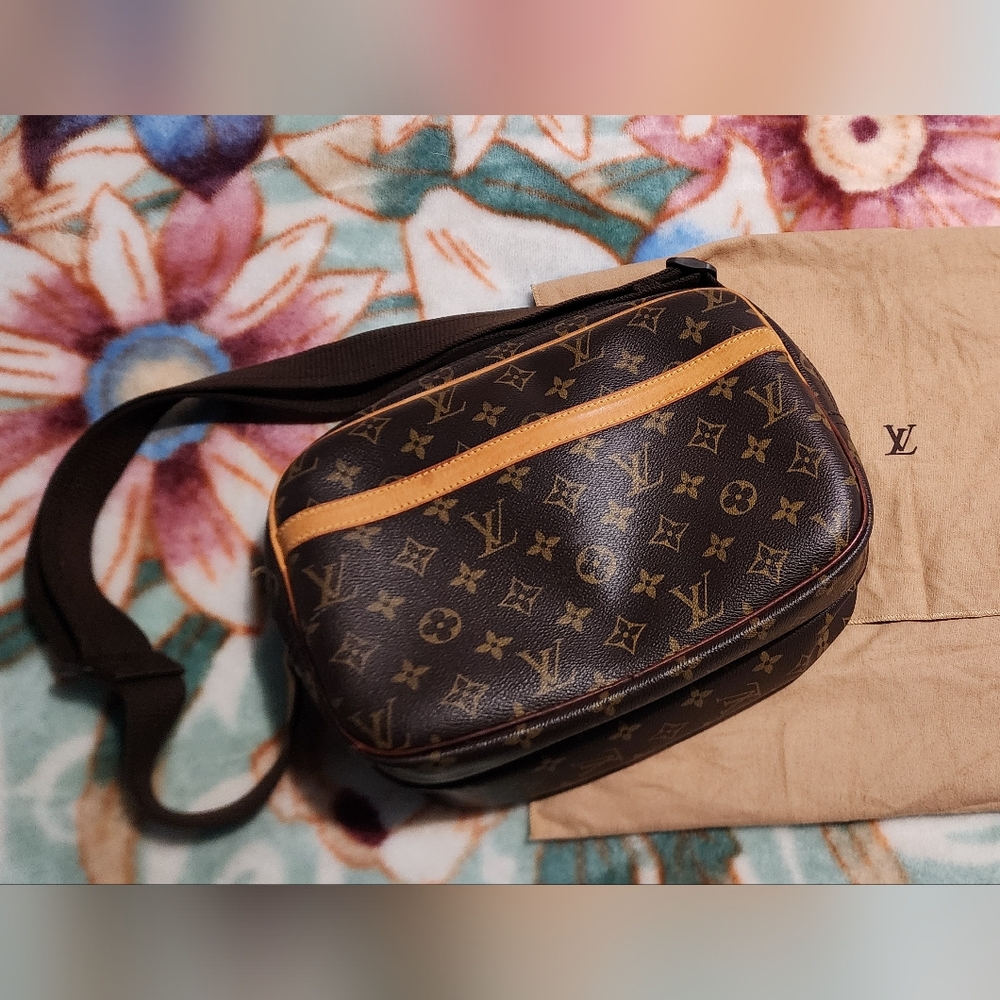 💜💜LOUIS VUITTON PURSE💜💜
